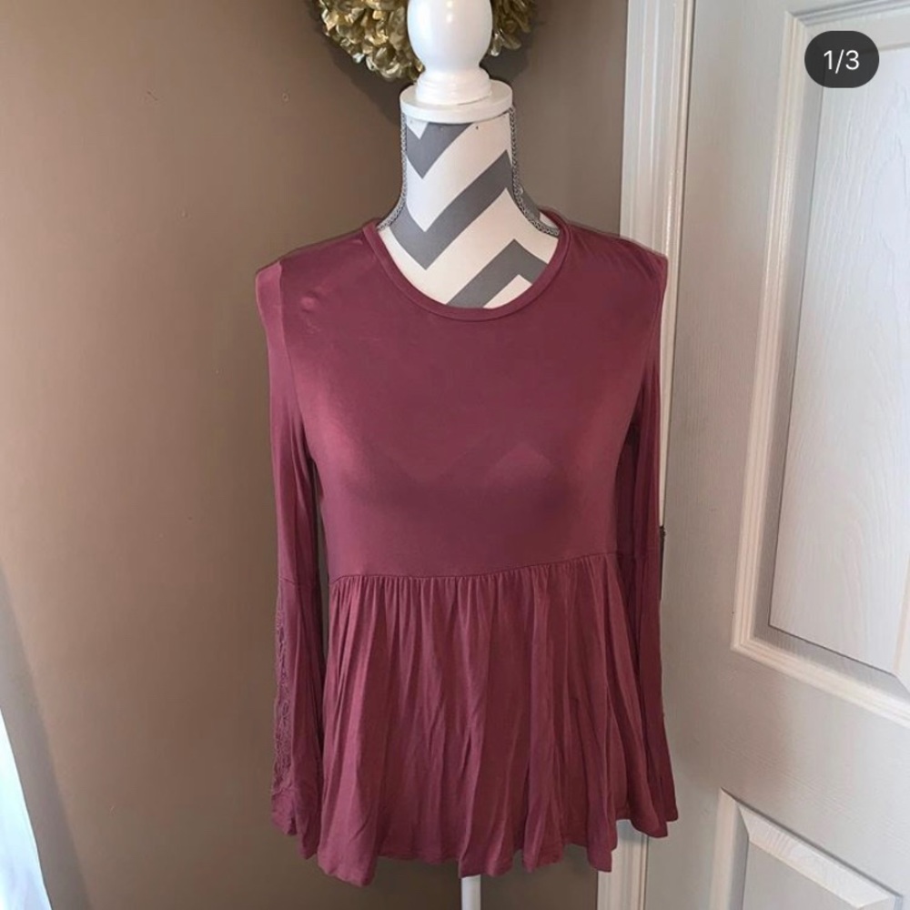 American Eagle top